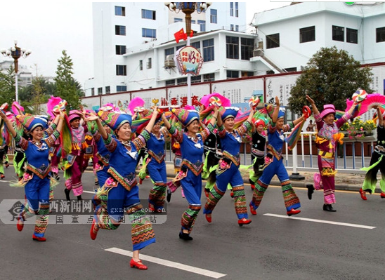 環(huán)廣西公路自行車世界巡回賽預(yù)熱賽在桂林舉行 環(huán)廣西公路自行車世界巡回賽預(yù)熱賽在桂林舉行
