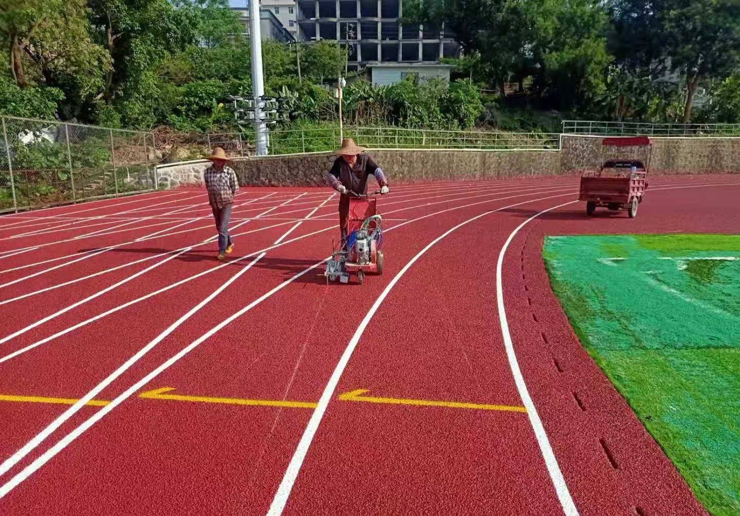 新國標(biāo)塑膠跑道
