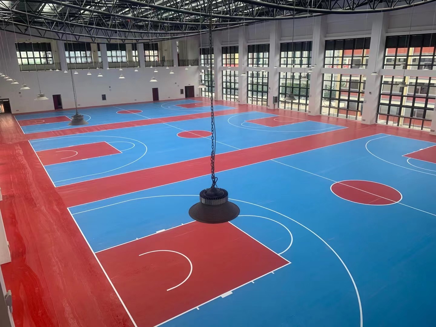 桂林硅pu塑膠籃球場(chǎng)改造 桂林硅pu塑膠籃球場(chǎng)改造